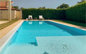 Amazing home in Modica with Outdoor swimming pool, WiFi and Private swimming pool Modica
